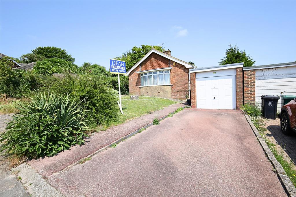 Meads Avenue, Hove 2 bed detached bungalow for sale £525,000