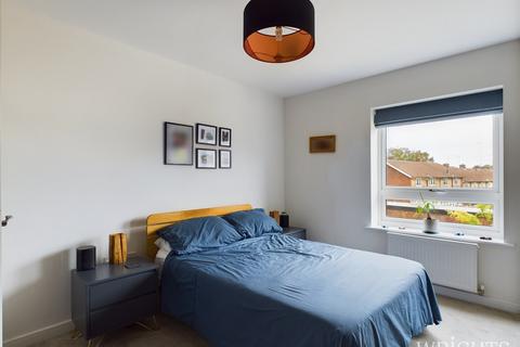2 bedroom flat for sale - Duchess Court, Welwyn Garden City AL7