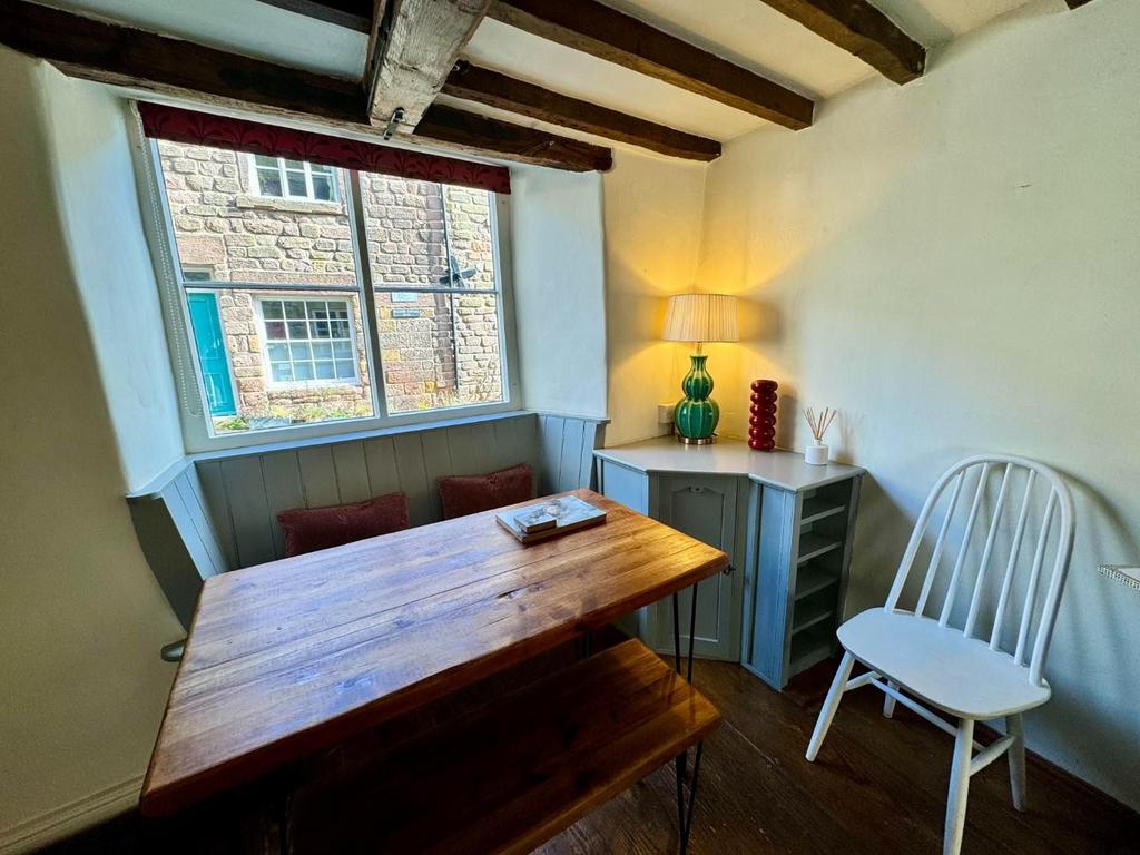 Dining Area.jpg