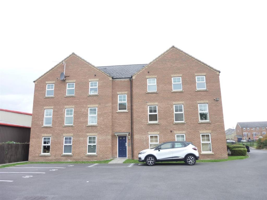 Mallard Close, Heckmondwike 2 bed apartment £650 pcm (£150 pw)