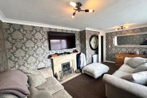 1 bedroom flat for sale, Bourne Crescent, Kings Heath, Northampton NN5