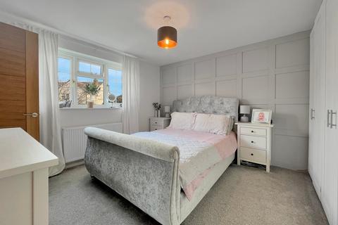 5 Aragon Road, Great Leighs, Chelmsford, CM3 1RP