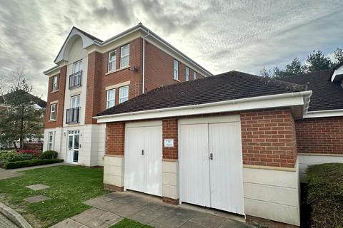 2 bedroom apartment for sale,  Drifters Drive, DEEPCUT, CAMBERLEY GU16