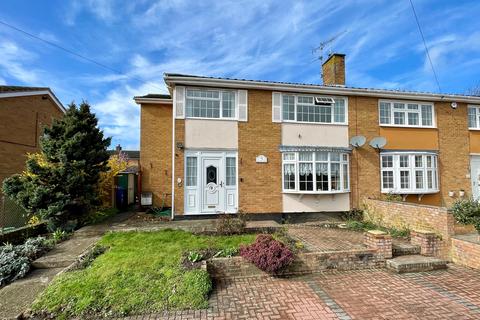 4 bedroom semi-detached house for sale, South Meadow, CROWTHORNE RG45