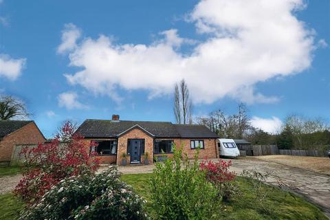 4 bedroom detached bungalow for sale, Chapel Lane, Potter Heigham NR29