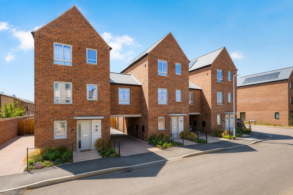 House in Cambridge, Eddington - View 2