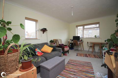 1 bedroom flat for sale - Gordon Road, Cliftonville
