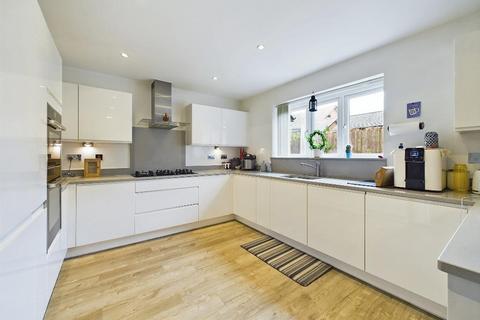 11 Ashbery Road, Backford, Chester, CH1 6QD