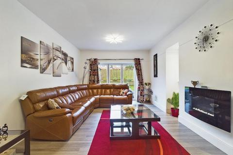 11 Ashbery Road, Backford, Chester, CH1 6QD