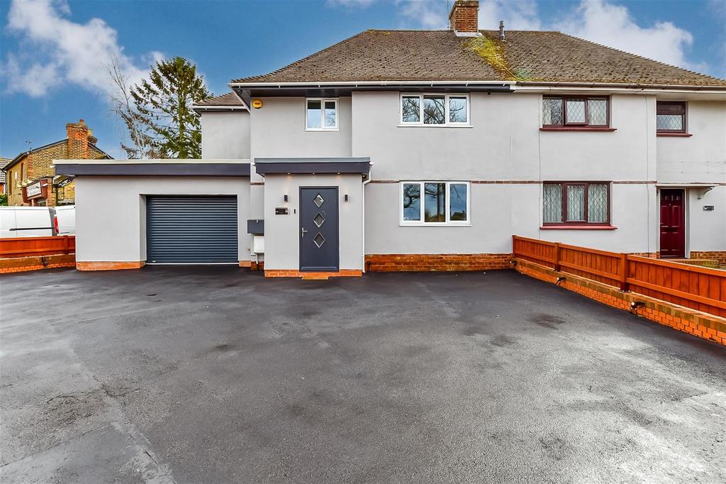 Culpepper Road, Coxheath, Maidstone, Kent 4 bed semidetached house for