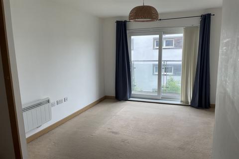 2 bedroom flat to rent - 2 bedroom 2nd Floor Flat in Basildon