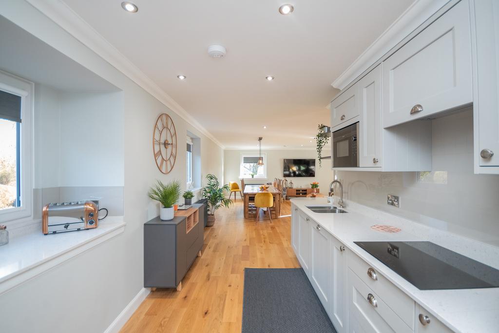 Park Manor, Crieff PH7 2 bed apartment for sale £230,000