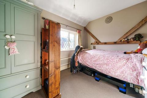 3 bedroom semi-detached house for sale, Basingstoke,  Hampshire,  RG22