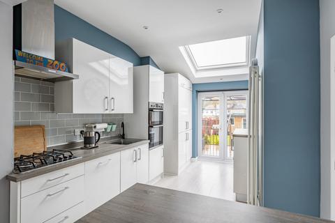 69 Ashby Avenue, Chessington, KT9 2BT