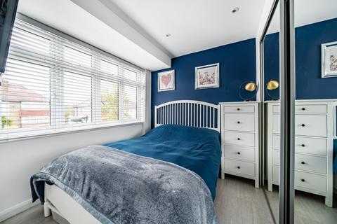 69 Ashby Avenue, Chessington, KT9 2BT
