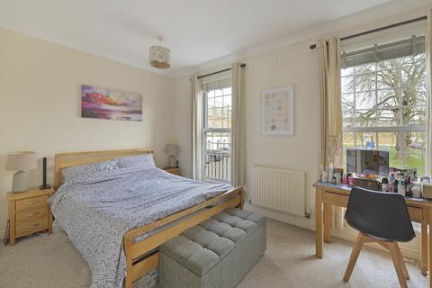 3 bedroom townhouse for sale - Tarragon Road, Maidstone, Kent, ME16 0UR