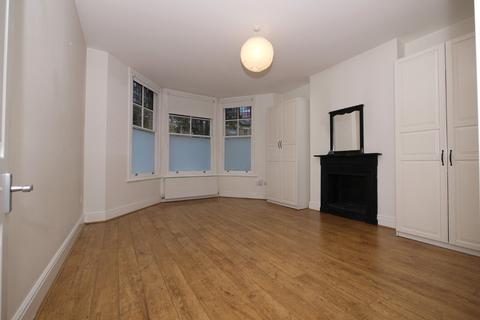 2 bedroom flat for sale, Thistlewaite Road, E5