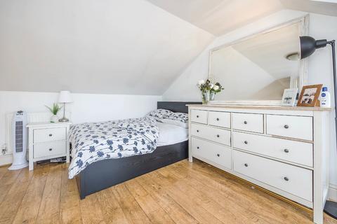 undefined, Thistlewaite Road, London, E5