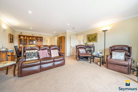 2 bedroom flat for sale, Parkside House, Burpham GU4