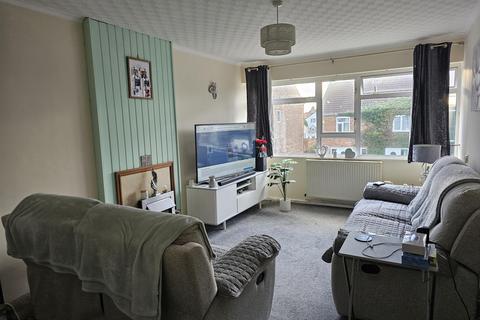 1 bedroom flat for sale, Cross Street, Morton DN21