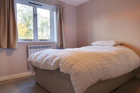 2 bedroom ground floor flat for sale - 5 Parkview Road, Greater London SE9