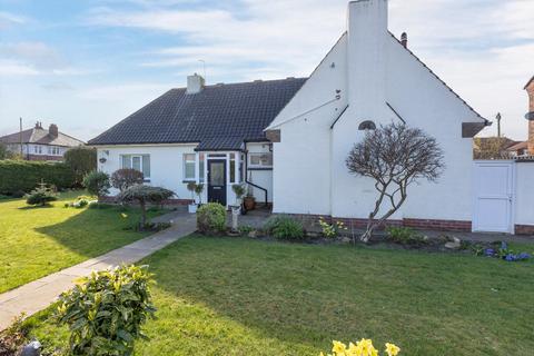 2 bedroom detached bungalow for sale, Dorset Road, Lytham St. Annes, FY8