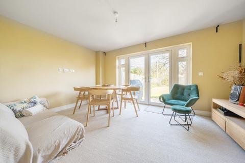 3 Mill Meadow, Ducklington, Witney, OX29 7AY