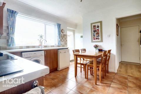 27 Bellmere Way, Saham Toney, Thetford, IP25 7HA