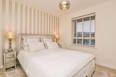 2 bedroom flat for sale, Tower Hill Court, Belvedere, Kent