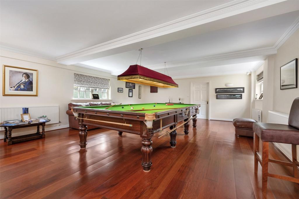 Snooker Room