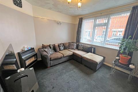 3 bedroom semi-detached house for sale - Halsbury Street, Leicester, LE2 1QA