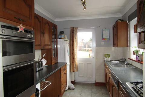 3 bedroom semi-detached house for sale, Scunthorpe DN16