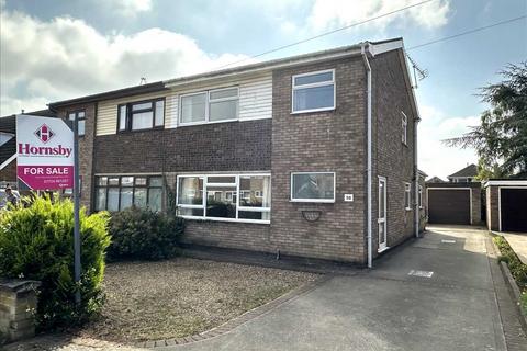 3 bedroom semi-detached house for sale, Rochdale Road, Scunthorpe DN16