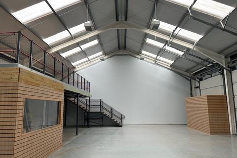 Industrial unit to rent - Commercial Row, Folgate Road, North Walsham, Norfolk, NR28 0FB