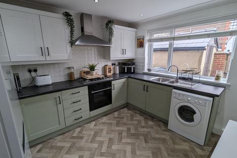 3 bedroom end of terrace house for sale - Lime Street, Chester Le Street, DH2