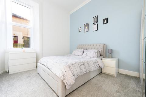 2 bedroom flat for sale - Brisbane Street, Greenock, PA16