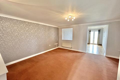 18 Holm View, Watchet, TA23 0AF
