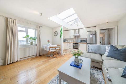 1 bedroom flat for sale, Bedford Hill, Balham