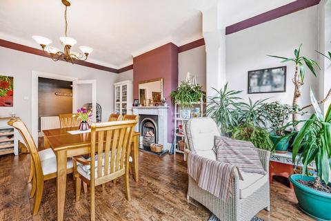 22 Howard Road, London, SE20 8HQ