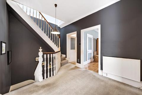 22 Howard Road, London, SE20 8HQ