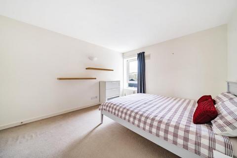 2 bedroom flat for sale, Swallow Court,  London,  W9