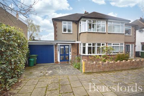 3 bedroom semi-detached house for sale, Granger Way, Romford, RM1