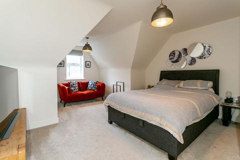 5 bedroom semi-detached house for sale, Connaught Court, Harrogate, HG1