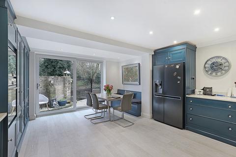 5 Princes Way, Buckhurst Hill, IG9 5DU