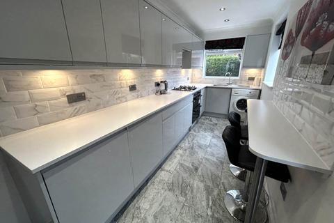 540 Broadway, Chadderton, Oldham, OL9 9NJ