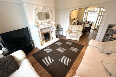 540 Broadway, Chadderton, Oldham, OL9 9NJ