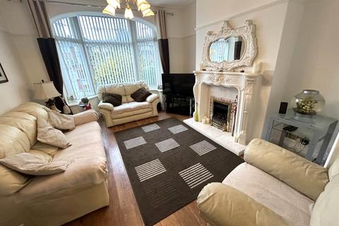 540 Broadway, Chadderton, Oldham, OL9 9NJ