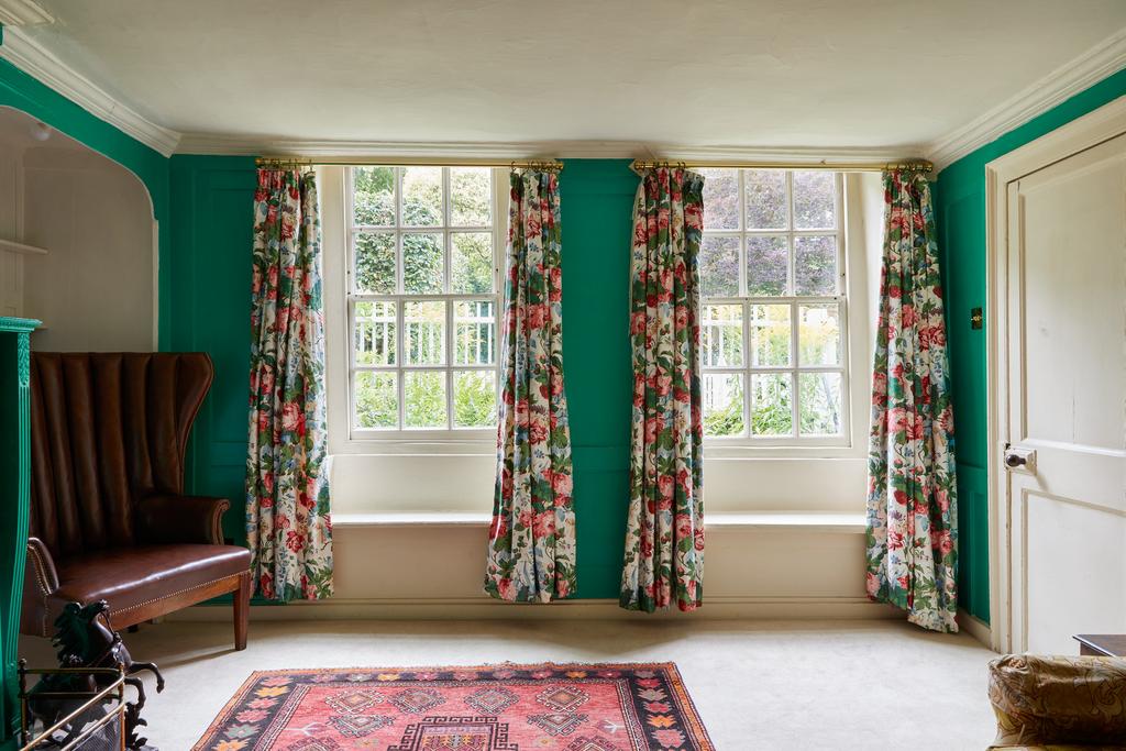 169253 - 230811 Inigo Gentleman's Row, Enfield ...