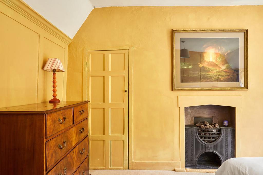 169306 - 230811 Inigo Gentleman's Row, Enfield ...