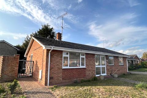 3 bedroom bungalow to rent, Aldous Close, East Bergholt, Colchester, Suffolk, CO7
